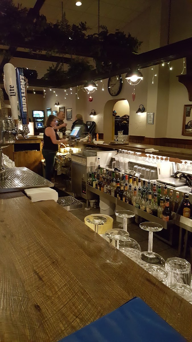 Dick And Joan's 220 Club